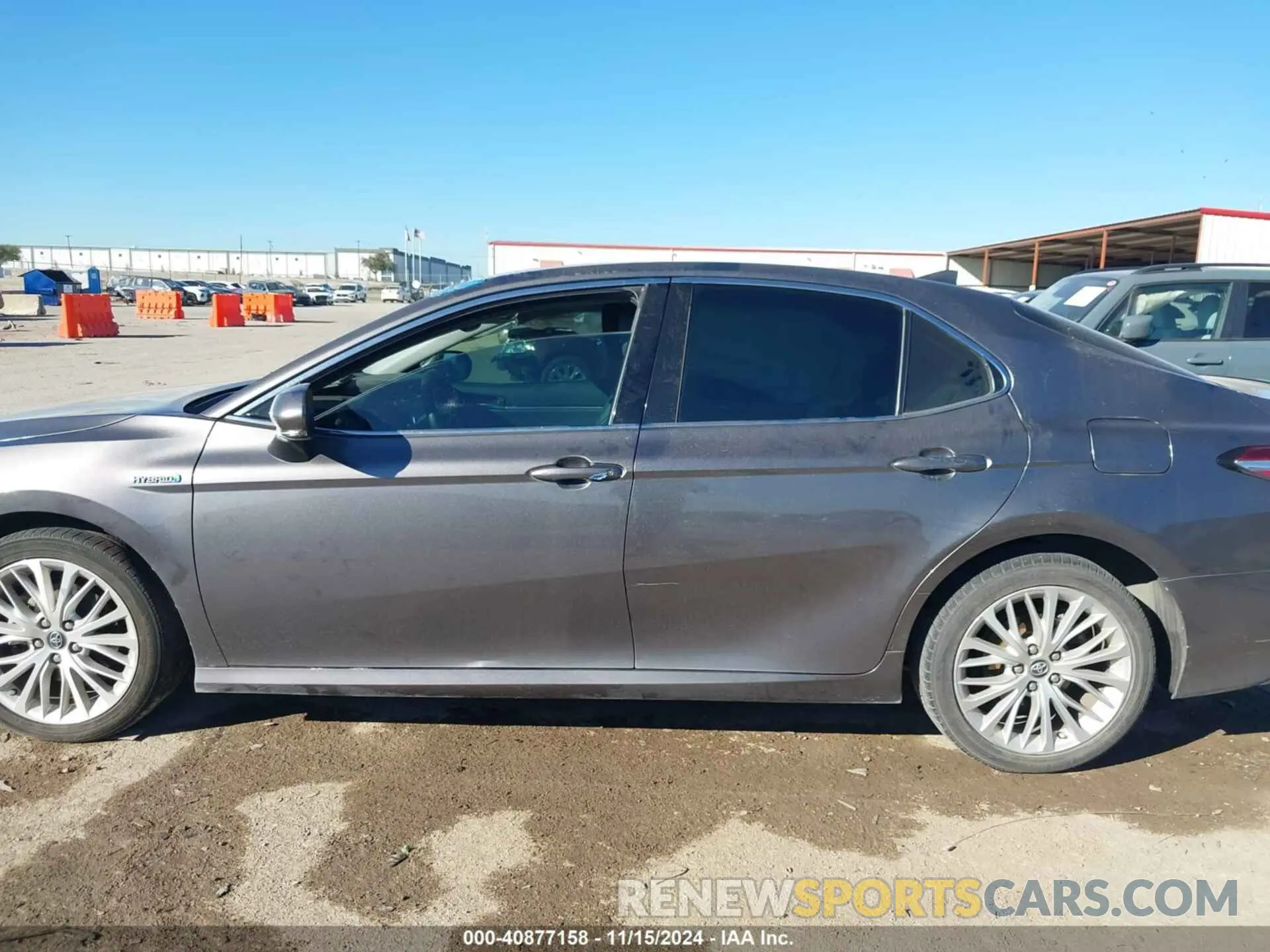 14 Photograph of a damaged car 4T1F31AK9LU521007 TOYOTA CAMRY 2020