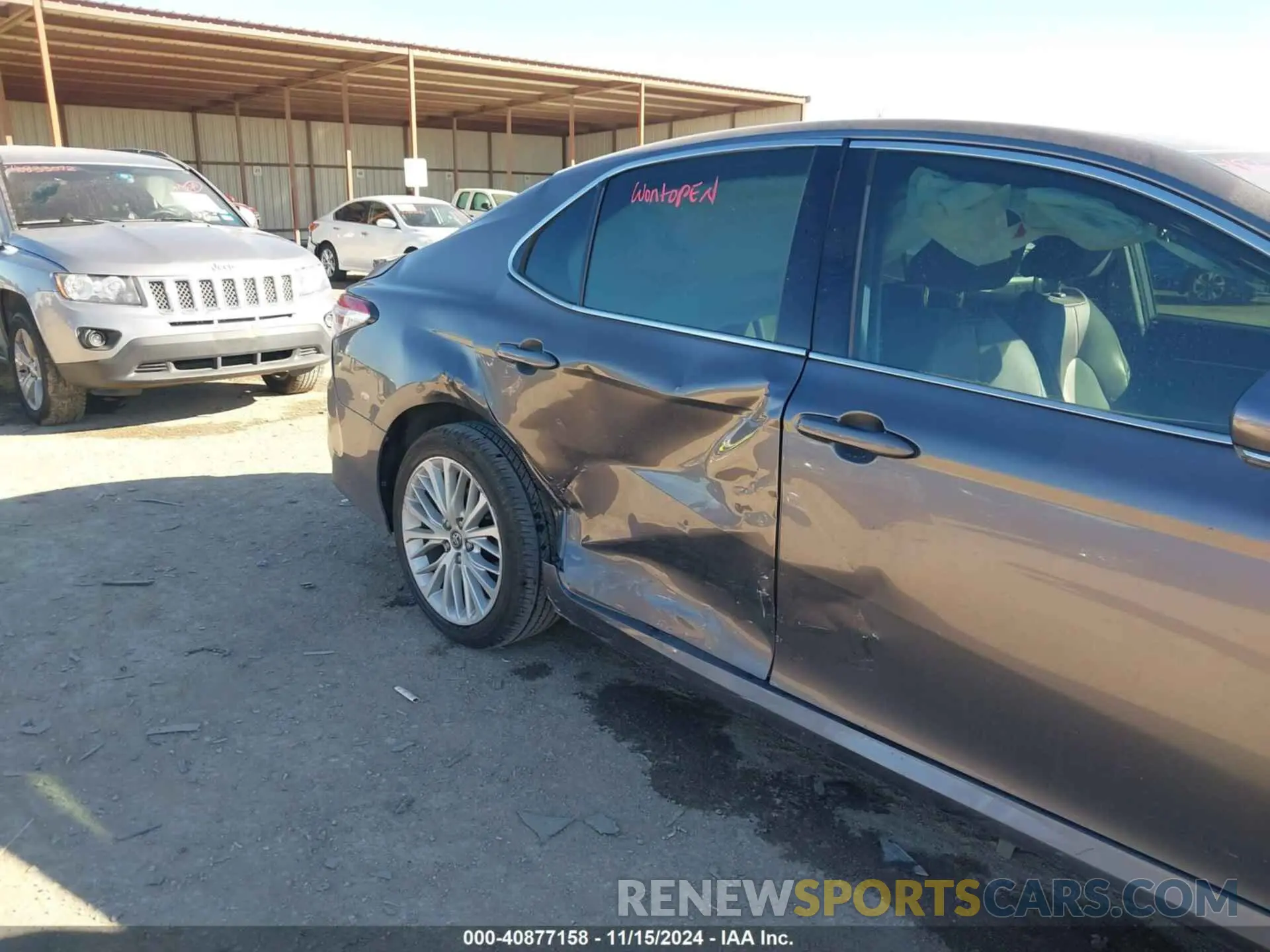 6 Photograph of a damaged car 4T1F31AK9LU521007 TOYOTA CAMRY 2020