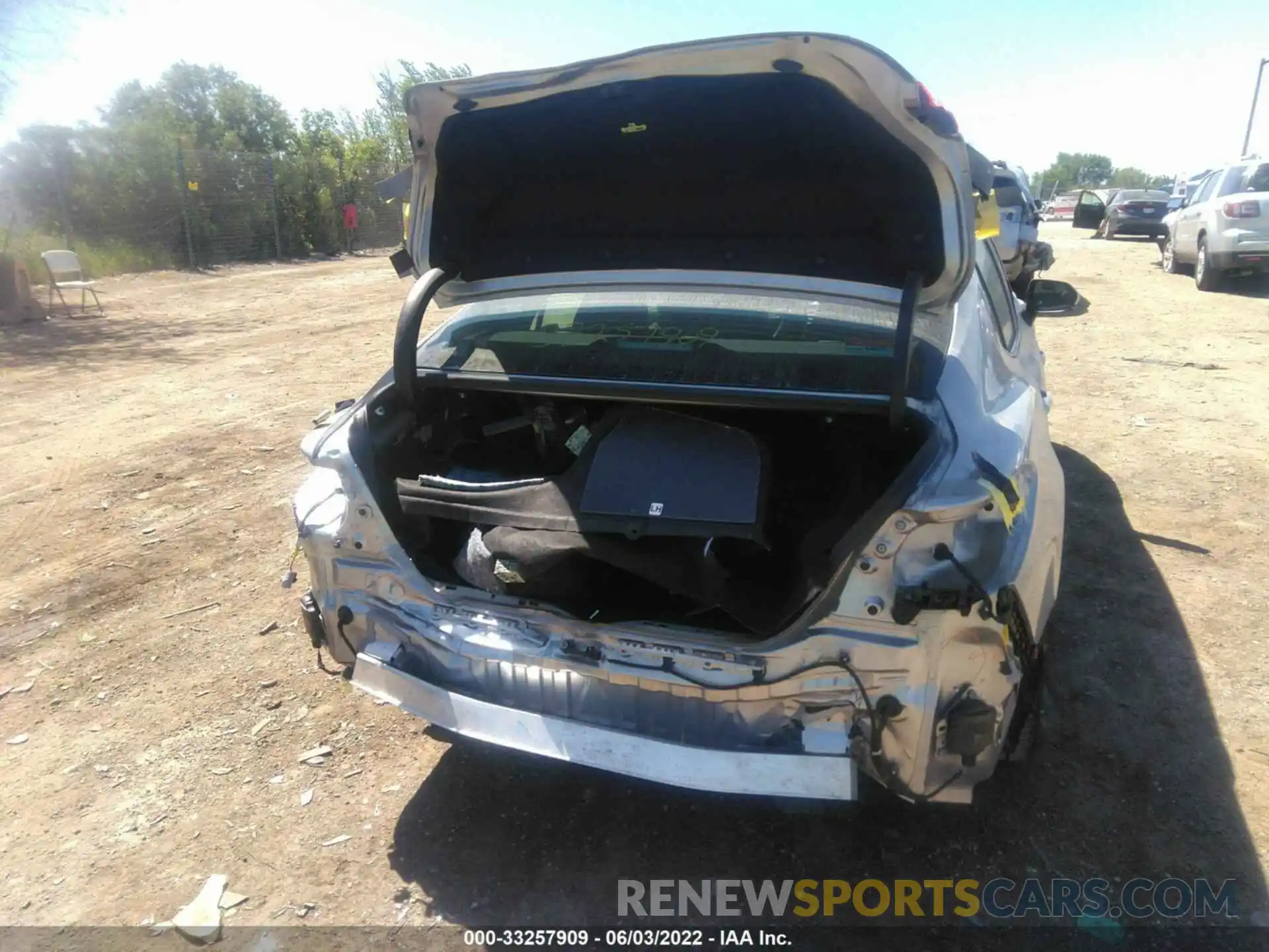 6 Photograph of a damaged car 4T1F31AK9LU536476 TOYOTA CAMRY 2020