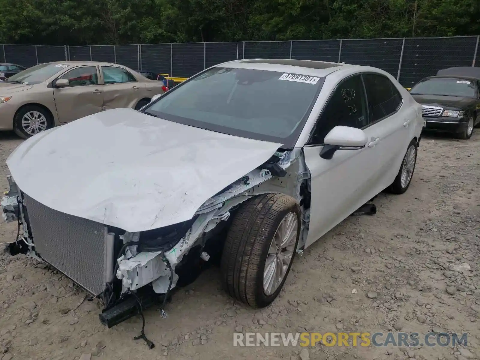 2 Photograph of a damaged car 4T1F31AK9LU541130 TOYOTA CAMRY 2020