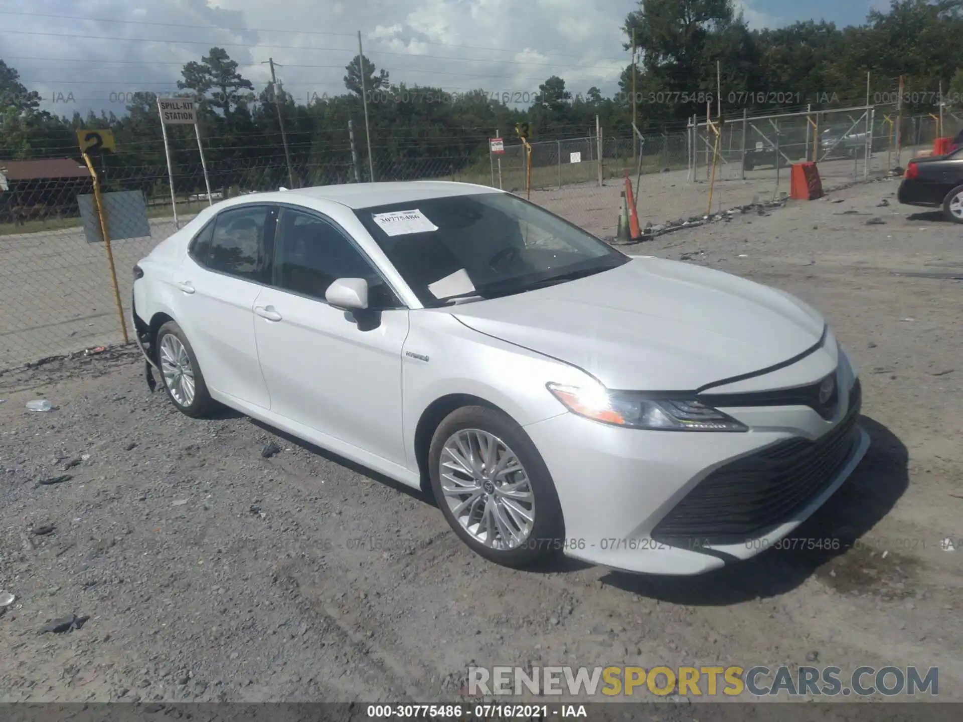 1 Photograph of a damaged car 4T1F31AK9LU544450 TOYOTA CAMRY 2020