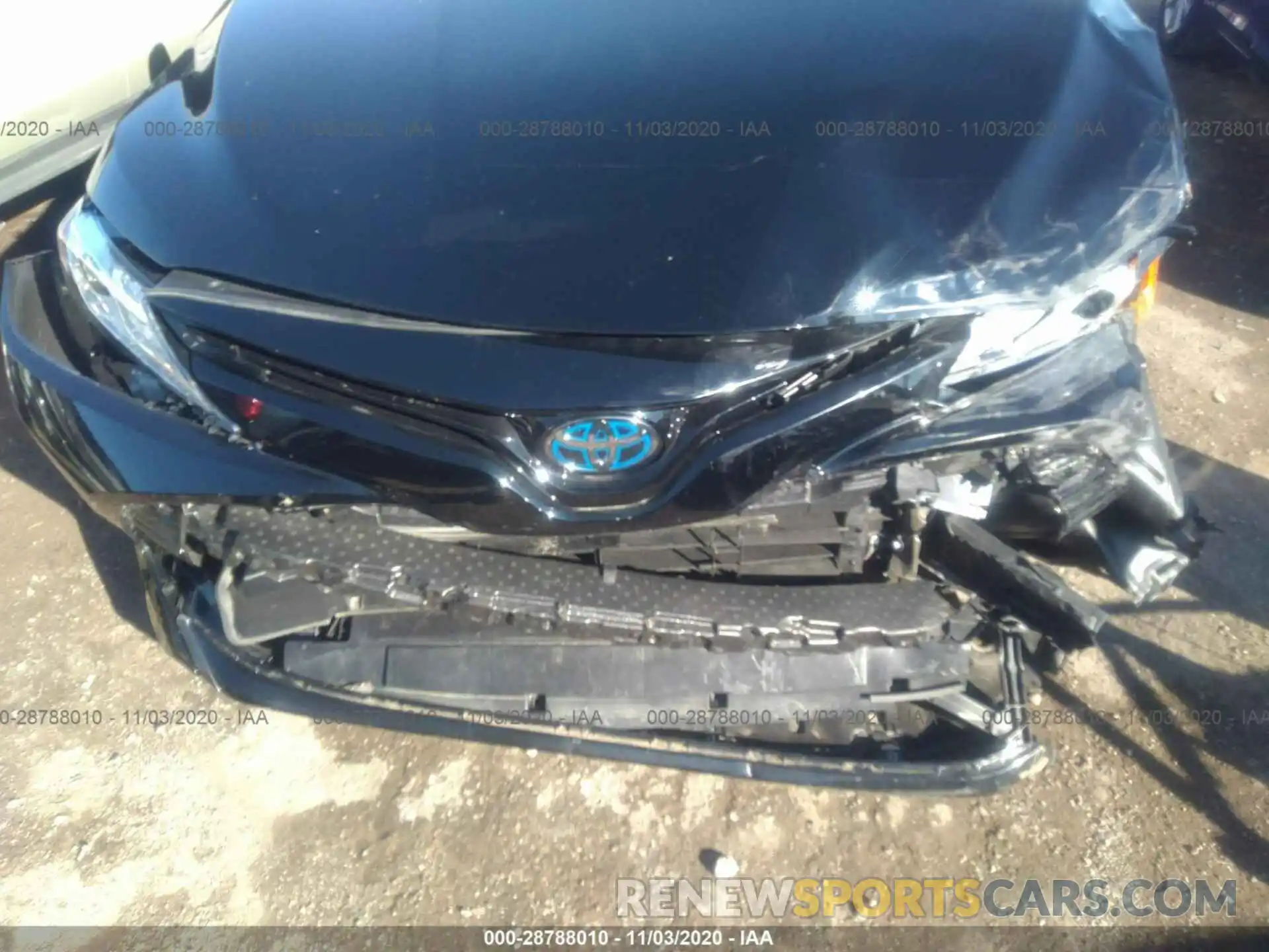 6 Photograph of a damaged car 4T1F31AKXLU527558 TOYOTA CAMRY 2020