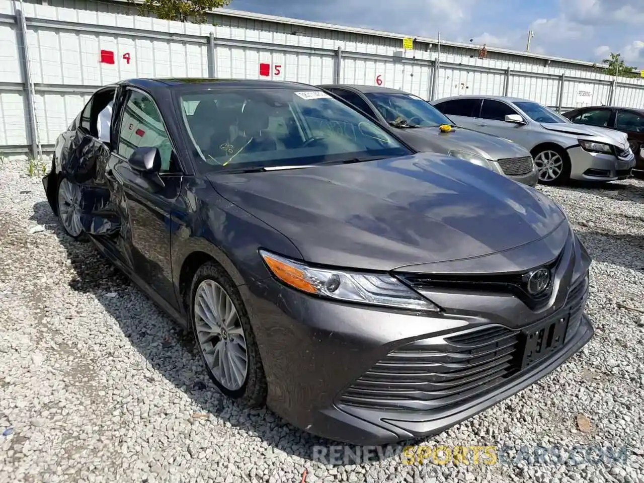 1 Photograph of a damaged car 4T1FZ1AK1LU038013 TOYOTA CAMRY 2020