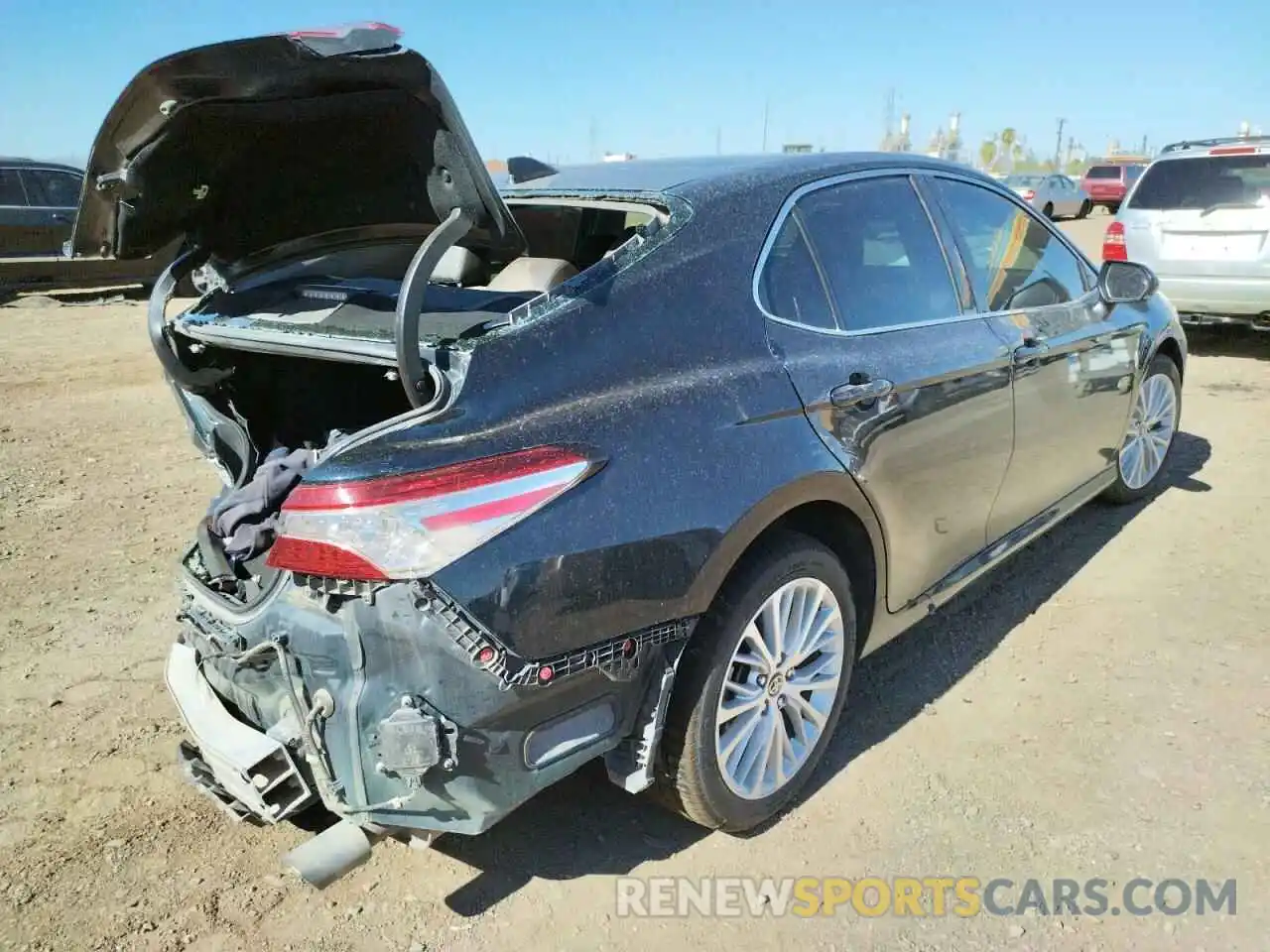 4 Photograph of a damaged car 4T1FZ1AK1LU042174 TOYOTA CAMRY 2020