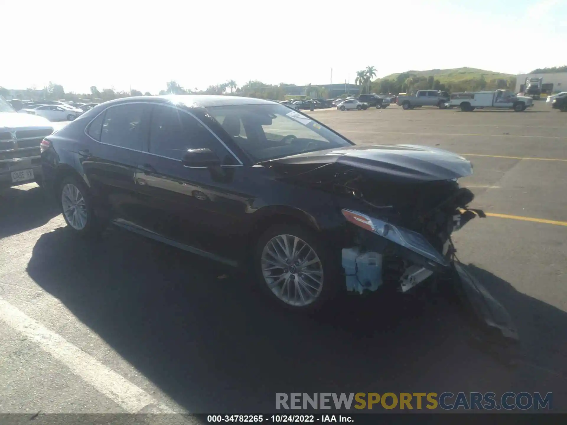 1 Photograph of a damaged car 4T1FZ1AK5LU033591 TOYOTA CAMRY 2020