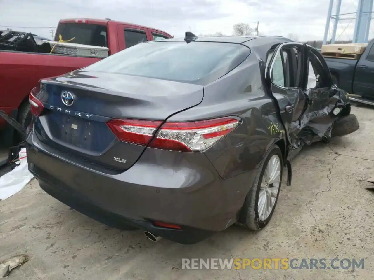 4 Photograph of a damaged car 4T1FZ1AK5LU035258 TOYOTA CAMRY 2020