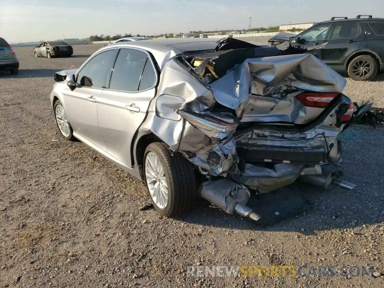 3 Photograph of a damaged car 4T1FZ1AK6LU038346 TOYOTA CAMRY 2020