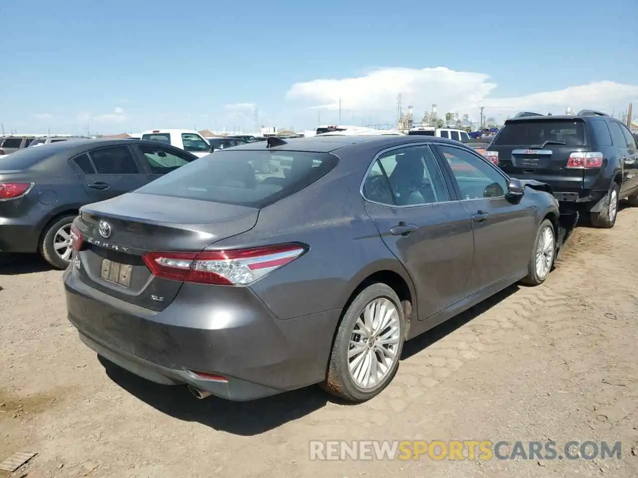 4 Photograph of a damaged car 4T1FZ1AK7LU043507 TOYOTA CAMRY 2020