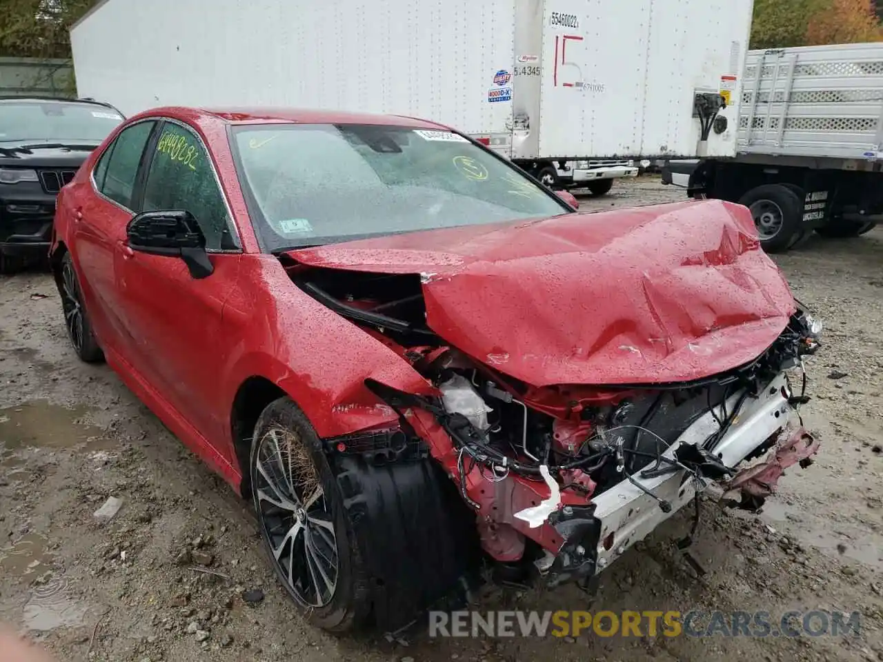 1 Photograph of a damaged car 4T1G11AK0LU307324 TOYOTA CAMRY 2020