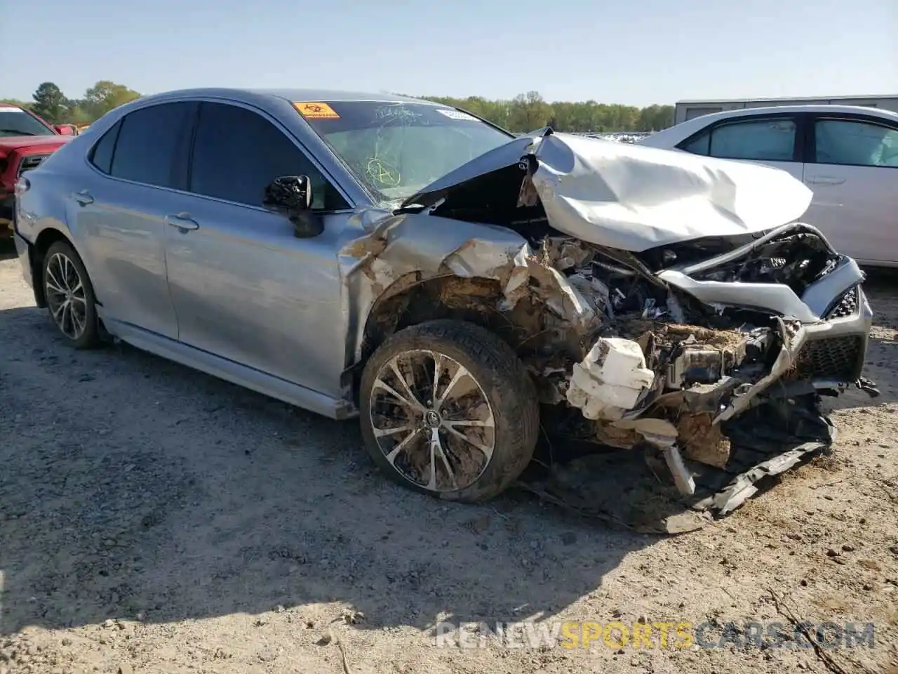 1 Photograph of a damaged car 4T1G11AK0LU310482 TOYOTA CAMRY 2020