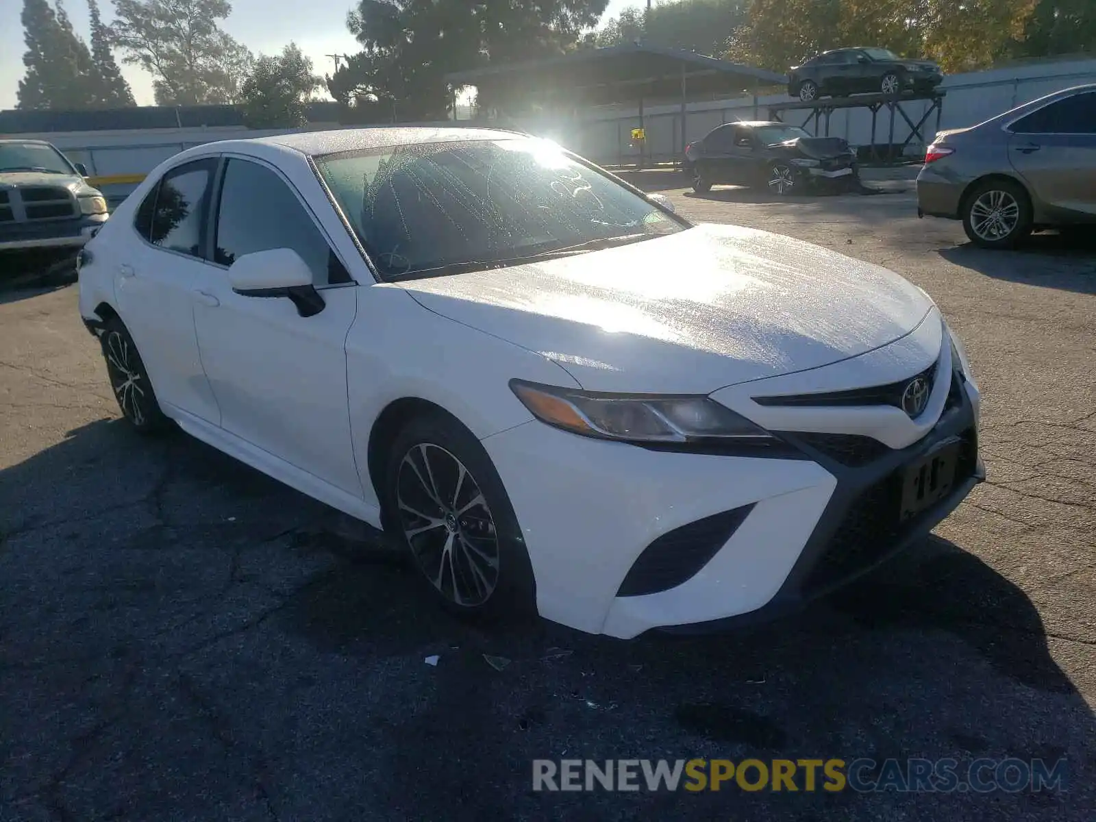 1 Photograph of a damaged car 4T1G11AK0LU314595 TOYOTA CAMRY 2020