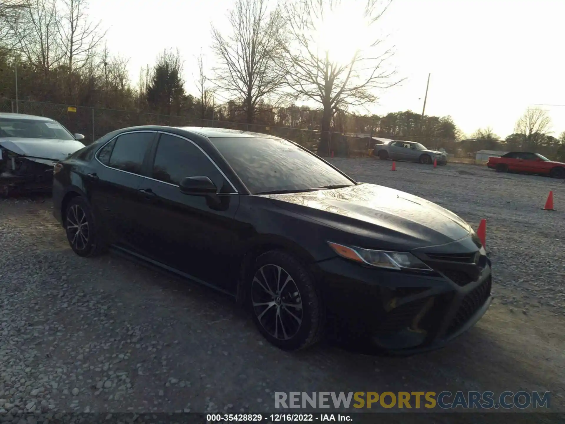 1 Photograph of a damaged car 4T1G11AK0LU316587 TOYOTA CAMRY 2020