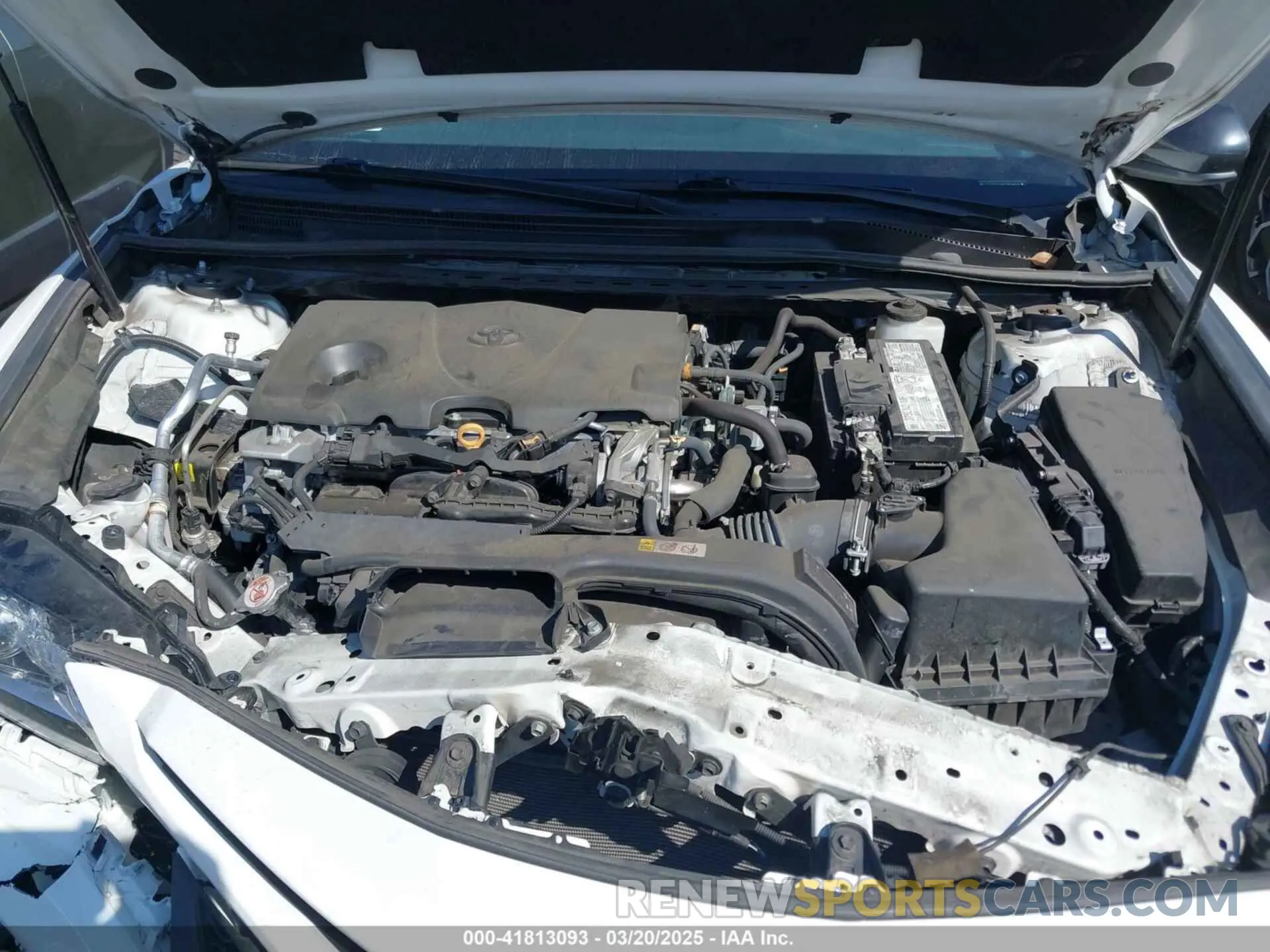10 Photograph of a damaged car 4T1G11AK0LU321546 TOYOTA CAMRY 2020