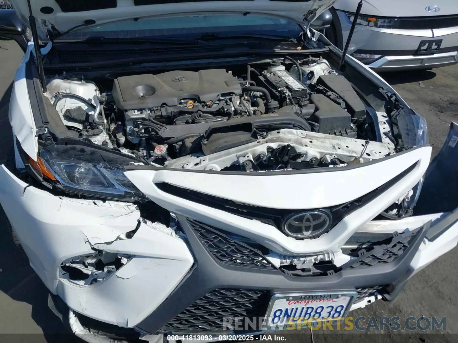 6 Photograph of a damaged car 4T1G11AK0LU321546 TOYOTA CAMRY 2020