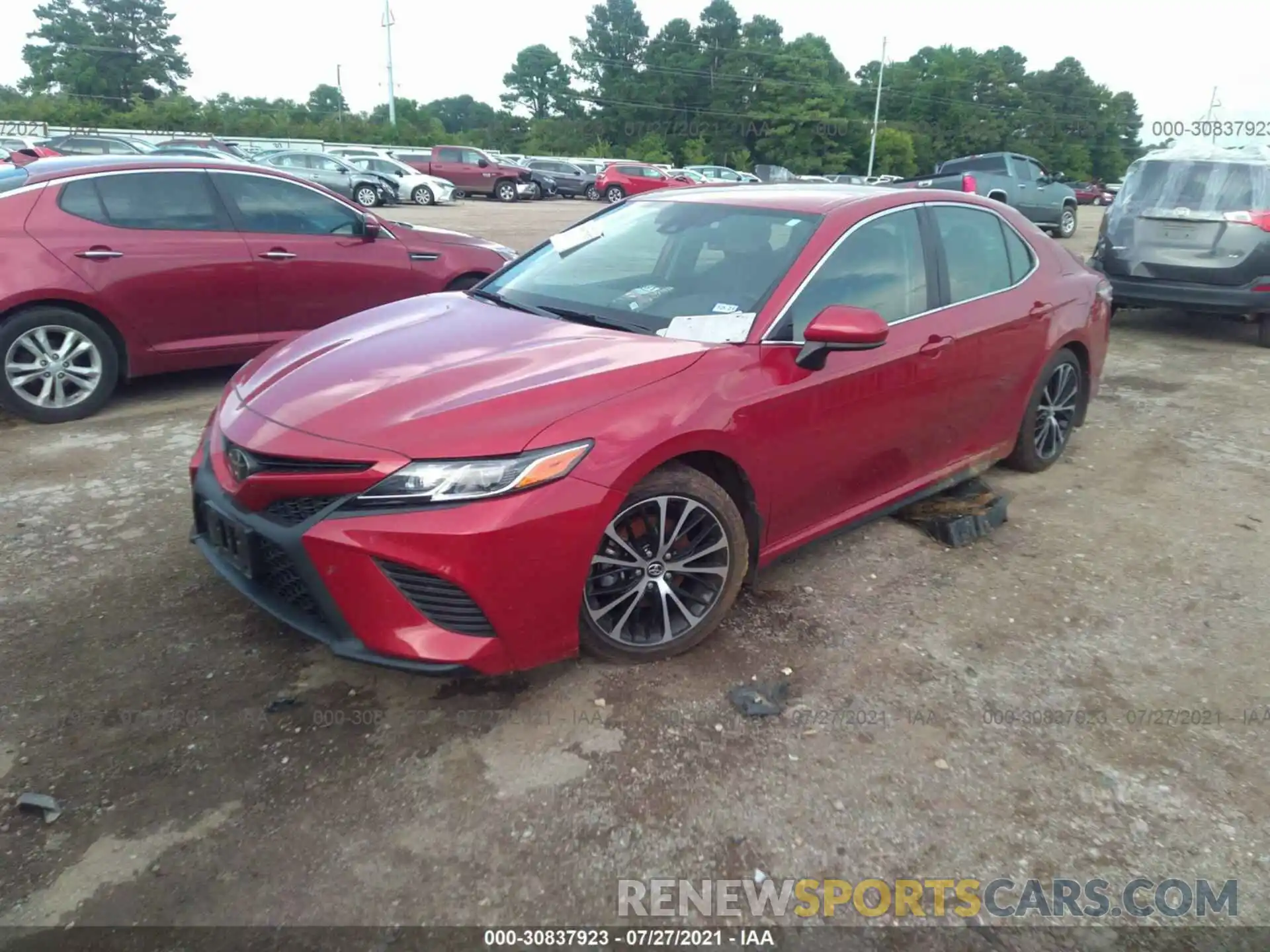 2 Photograph of a damaged car 4T1G11AK0LU323328 TOYOTA CAMRY 2020