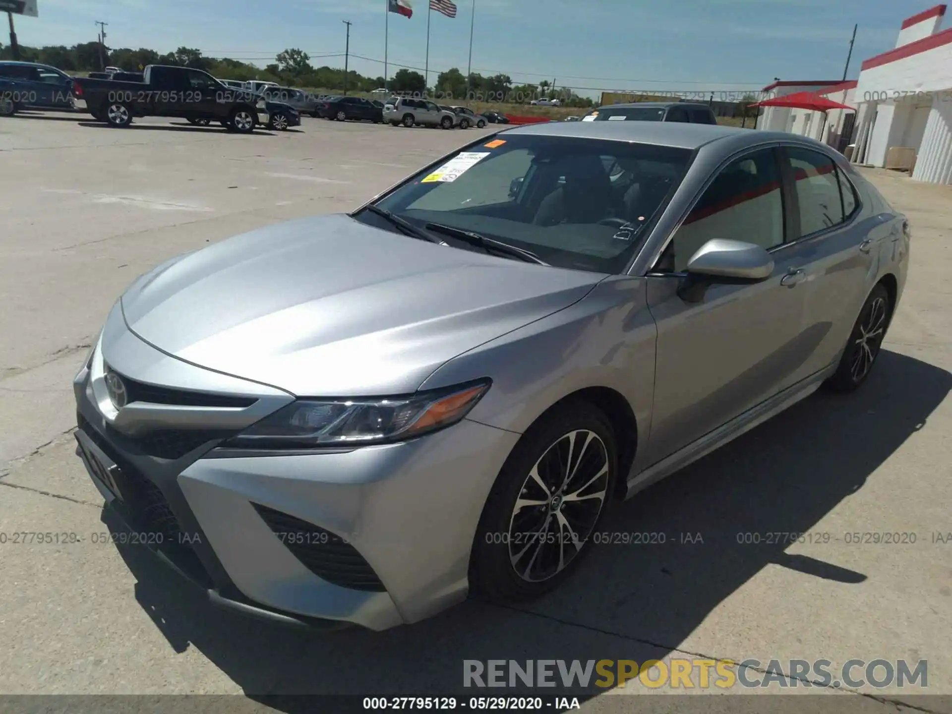 2 Photograph of a damaged car 4T1G11AK0LU326262 TOYOTA CAMRY 2020