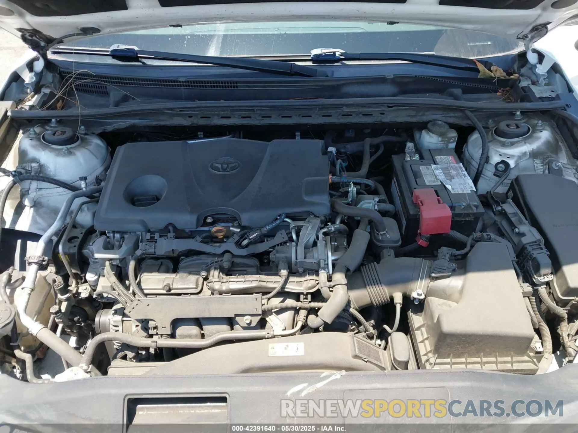 10 Photograph of a damaged car 4T1G11AK0LU327363 TOYOTA CAMRY 2020