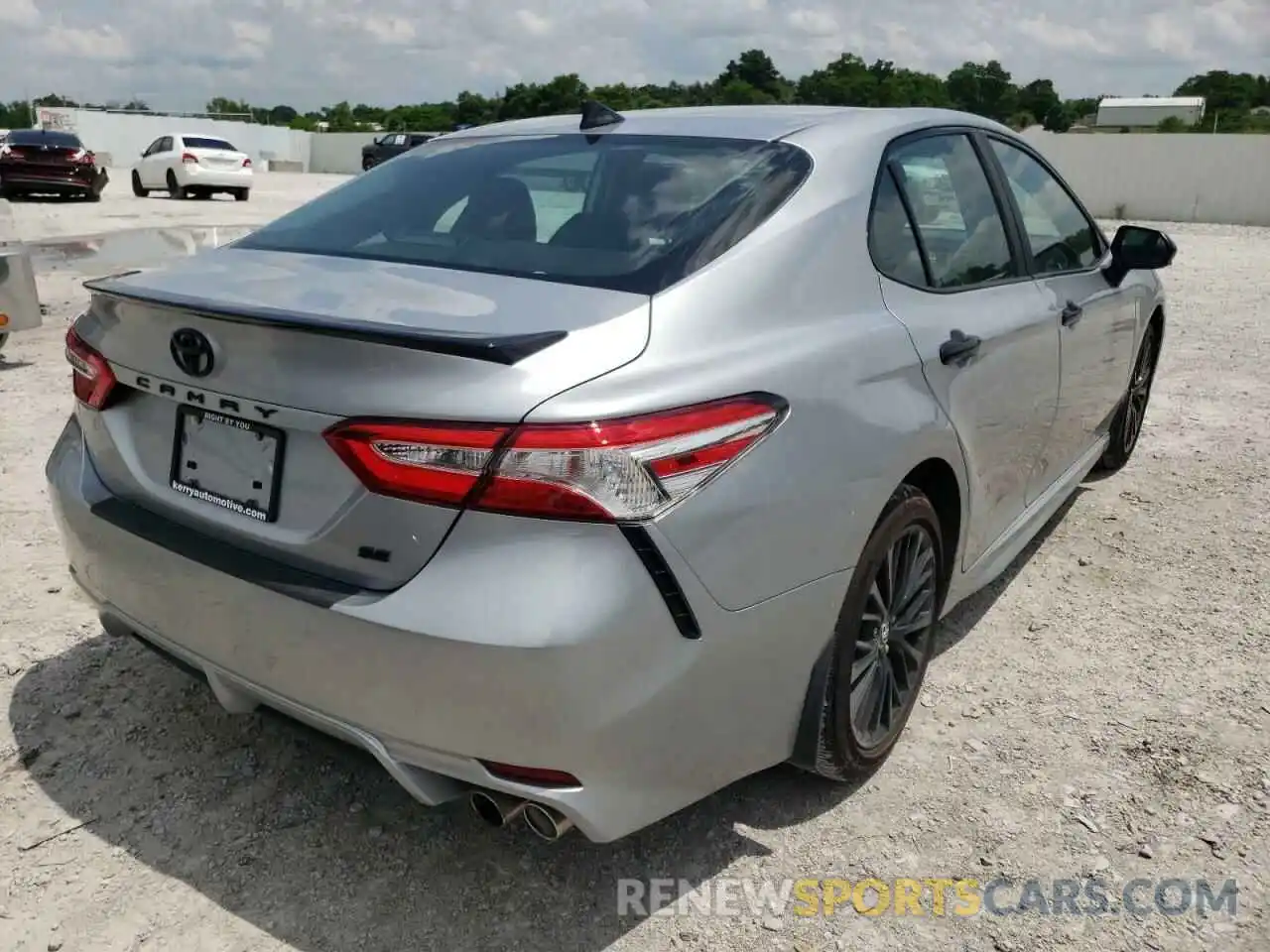 4 Photograph of a damaged car 4T1G11AK0LU330599 TOYOTA CAMRY 2020