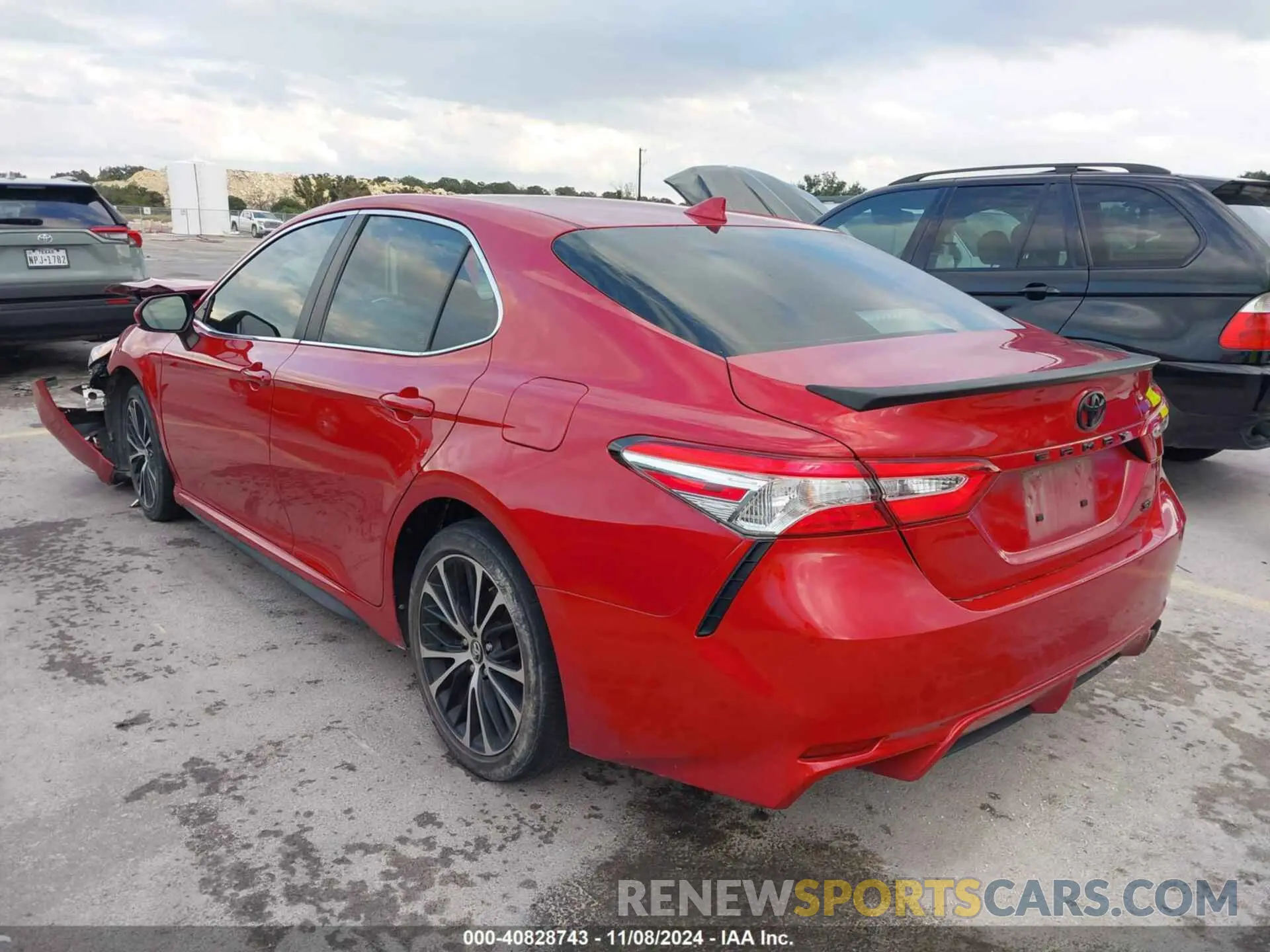 3 Photograph of a damaged car 4T1G11AK0LU331641 TOYOTA CAMRY 2020