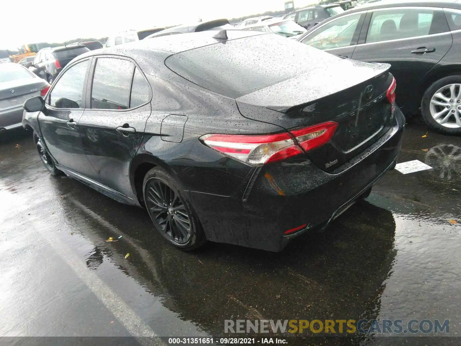 3 Photograph of a damaged car 4T1G11AK0LU332353 TOYOTA CAMRY 2020