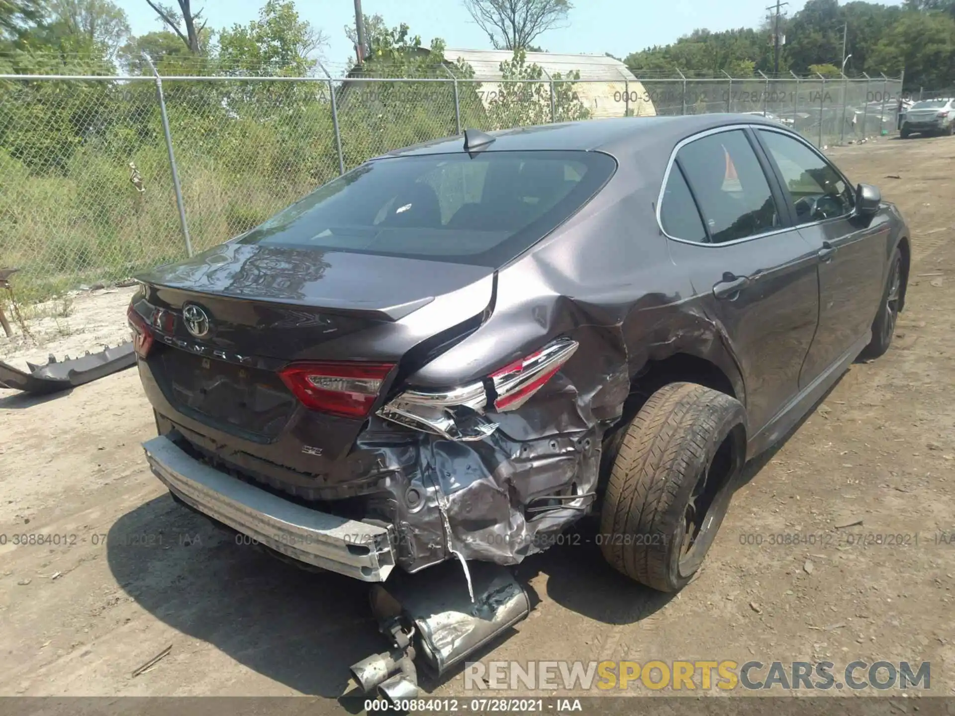 6 Photograph of a damaged car 4T1G11AK0LU338671 TOYOTA CAMRY 2020