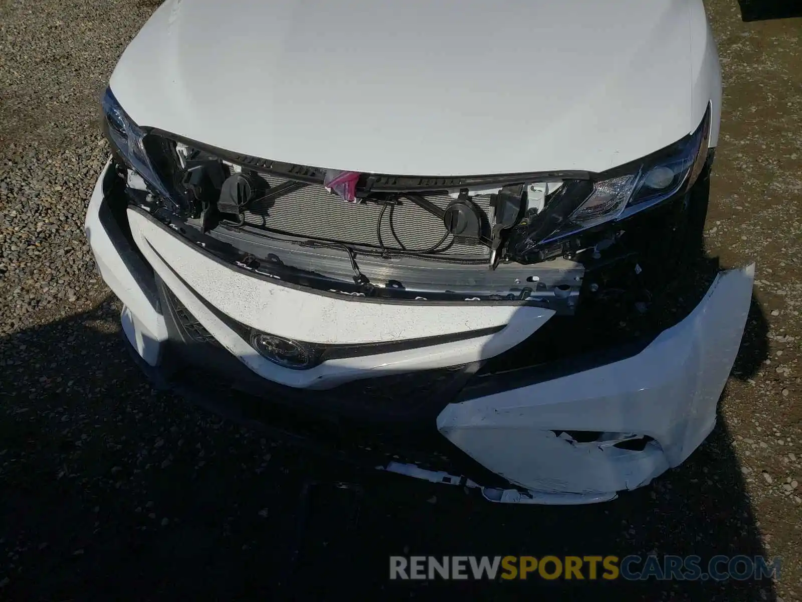 9 Photograph of a damaged car 4T1G11AK0LU341621 TOYOTA CAMRY 2020