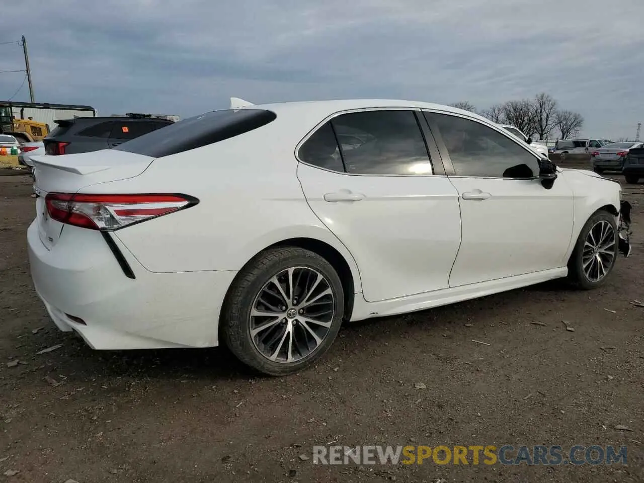 3 Photograph of a damaged car 4T1G11AK0LU348634 TOYOTA CAMRY 2020