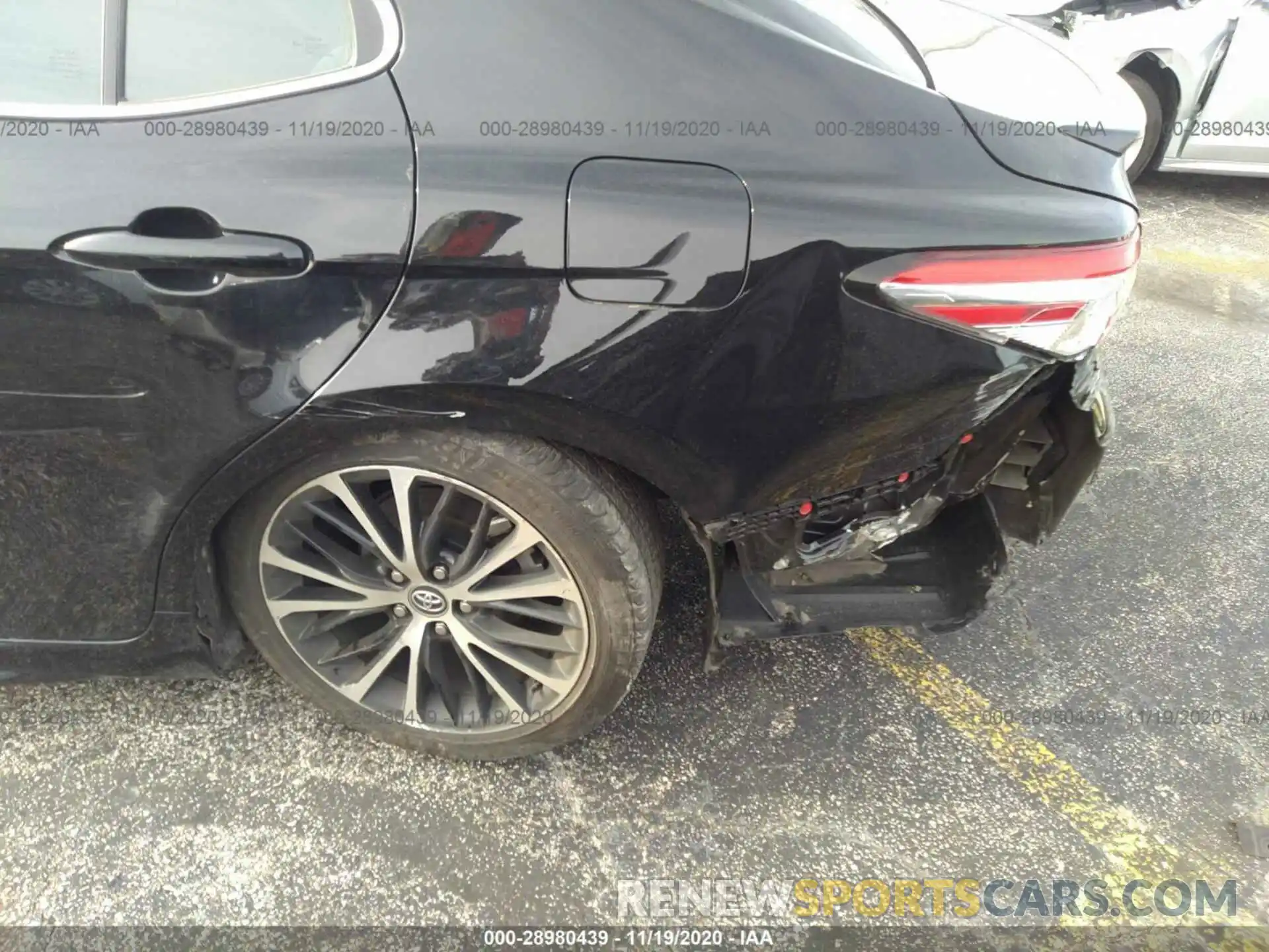 6 Photograph of a damaged car 4T1G11AK0LU349122 TOYOTA CAMRY 2020