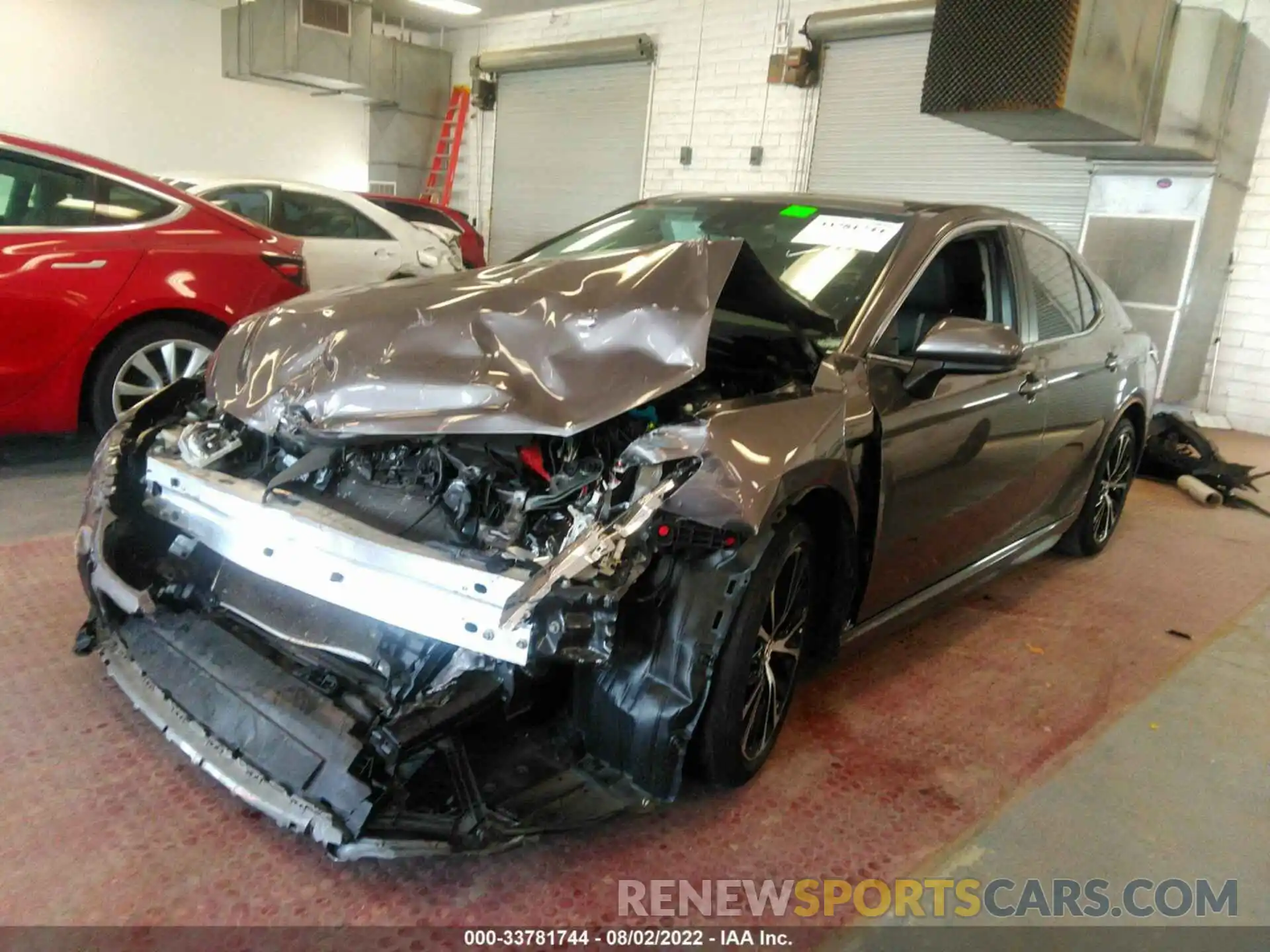 2 Photograph of a damaged car 4T1G11AK0LU350223 TOYOTA CAMRY 2020