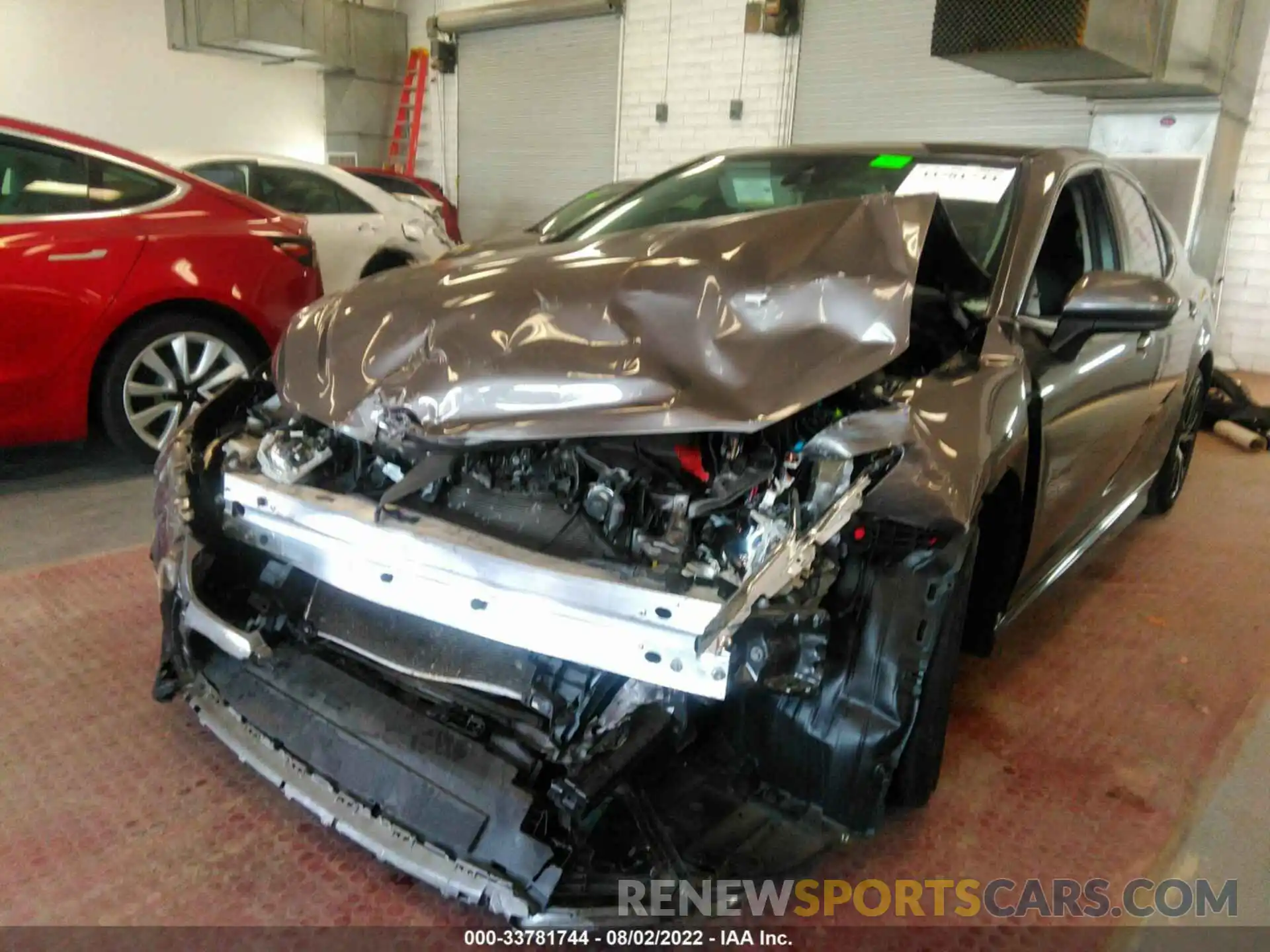 6 Photograph of a damaged car 4T1G11AK0LU350223 TOYOTA CAMRY 2020