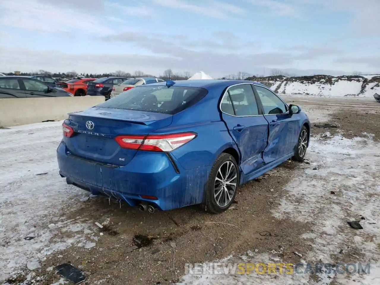 4 Photograph of a damaged car 4T1G11AK0LU354207 TOYOTA CAMRY 2020