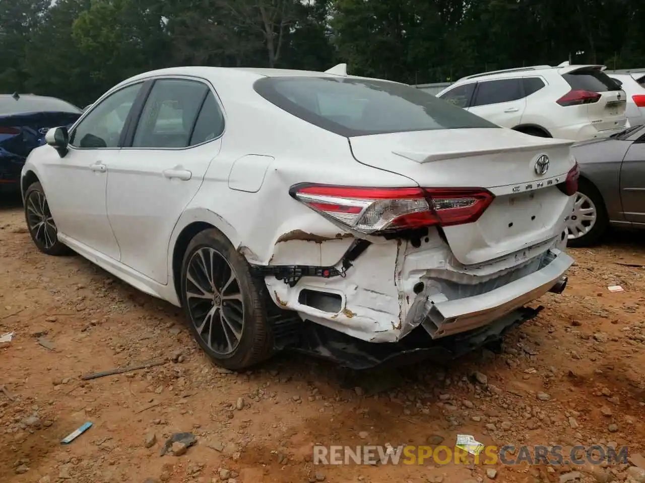 3 Photograph of a damaged car 4T1G11AK0LU357754 TOYOTA CAMRY 2020