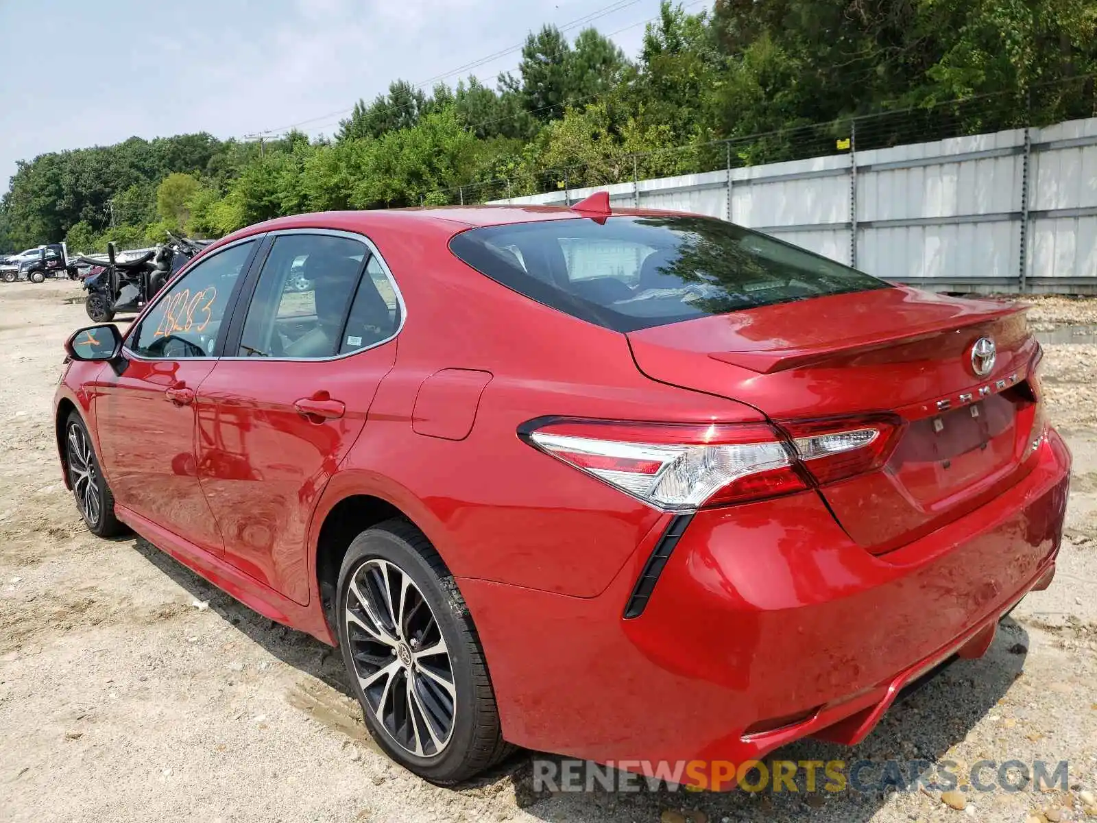 3 Photograph of a damaged car 4T1G11AK0LU359293 TOYOTA CAMRY 2020