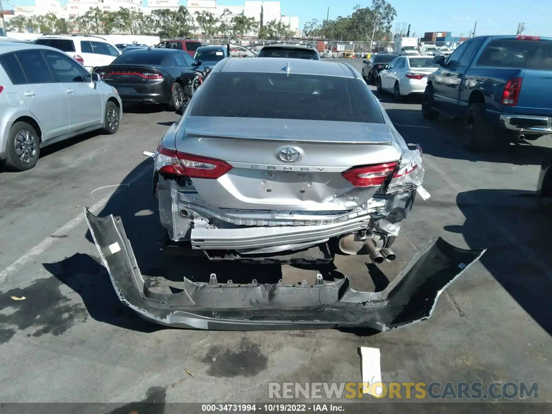 6 Photograph of a damaged car 4T1G11AK0LU366356 TOYOTA CAMRY 2020