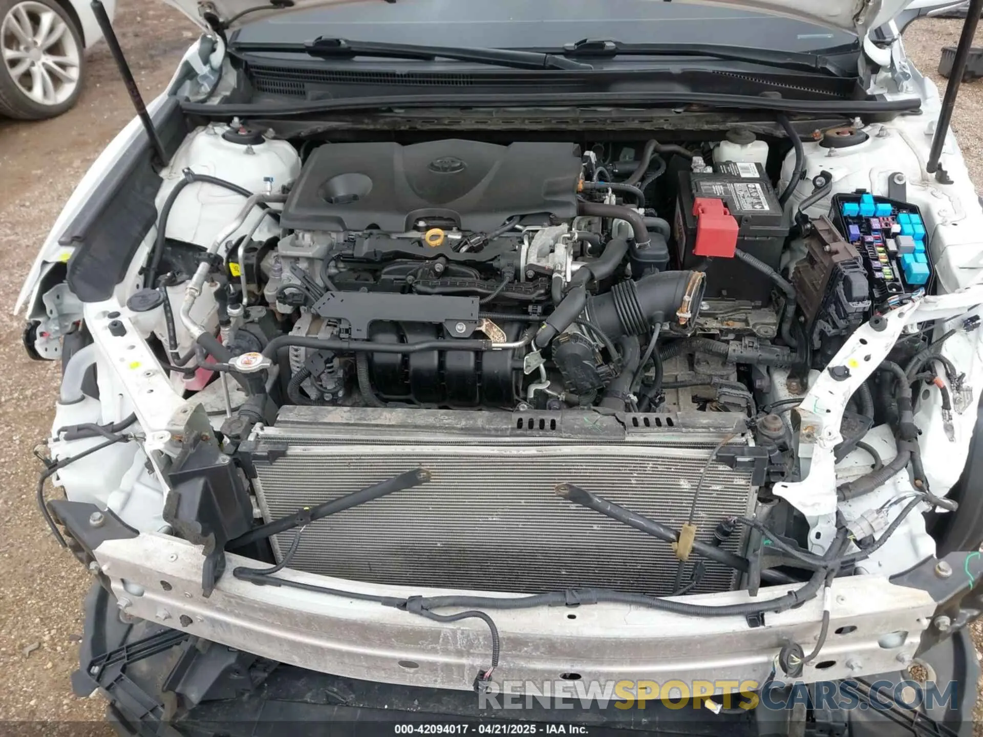 10 Photograph of a damaged car 4T1G11AK0LU381651 TOYOTA CAMRY 2020