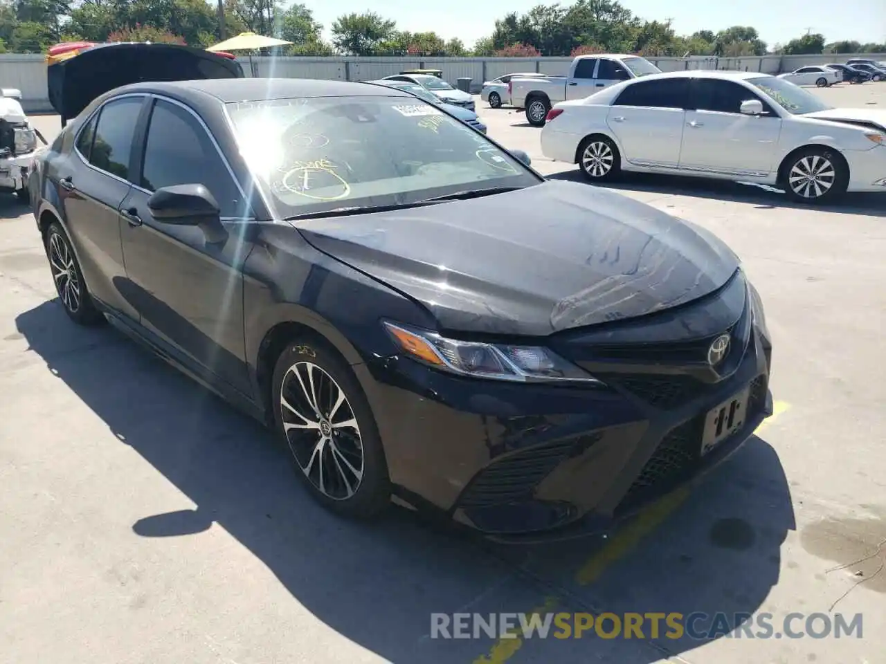 1 Photograph of a damaged car 4T1G11AK0LU388079 TOYOTA CAMRY 2020