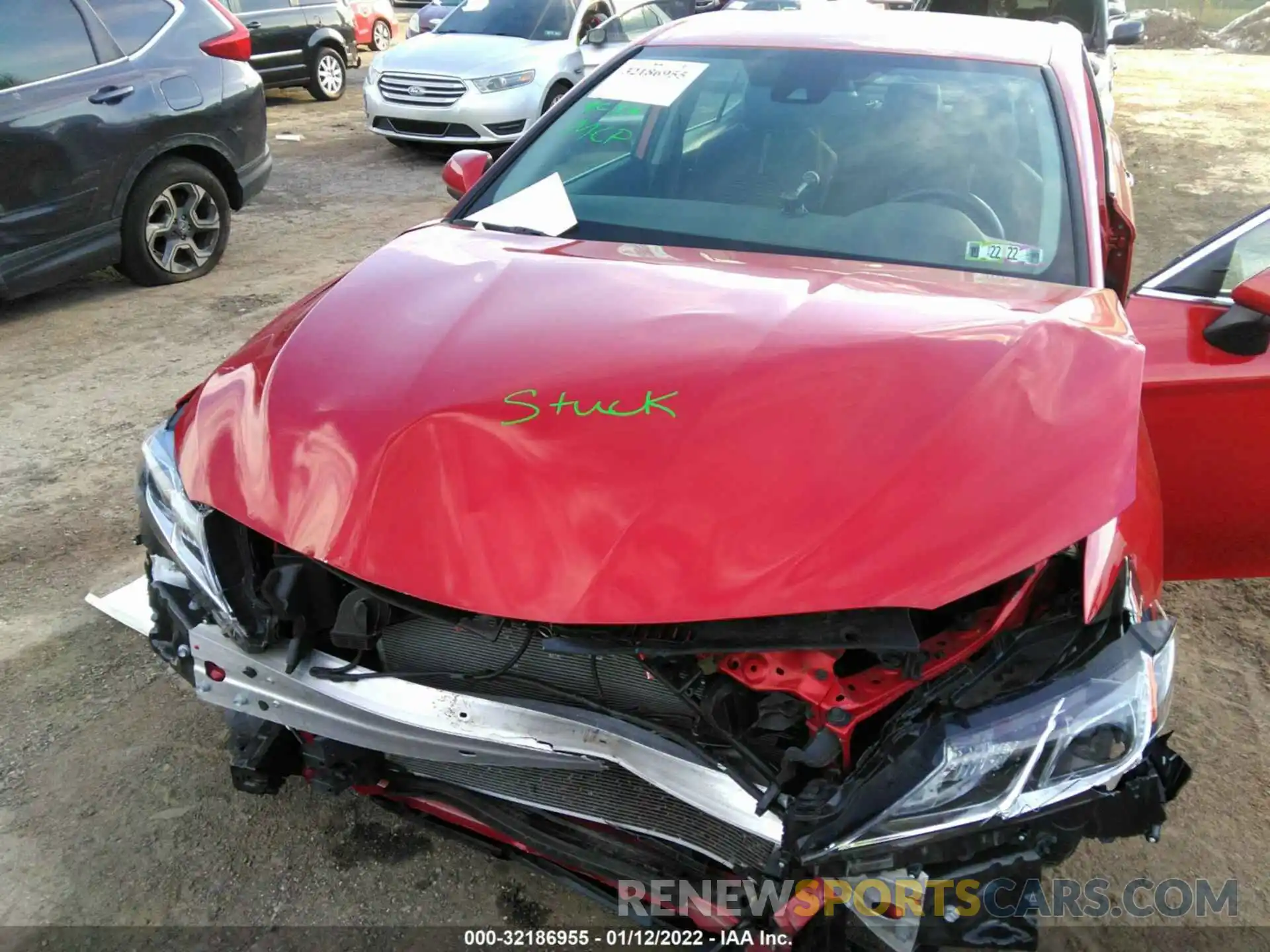 10 Photograph of a damaged car 4T1G11AK0LU388731 TOYOTA CAMRY 2020