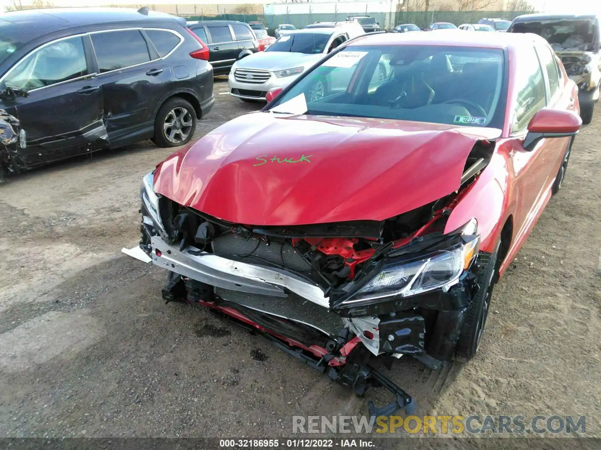 6 Photograph of a damaged car 4T1G11AK0LU388731 TOYOTA CAMRY 2020