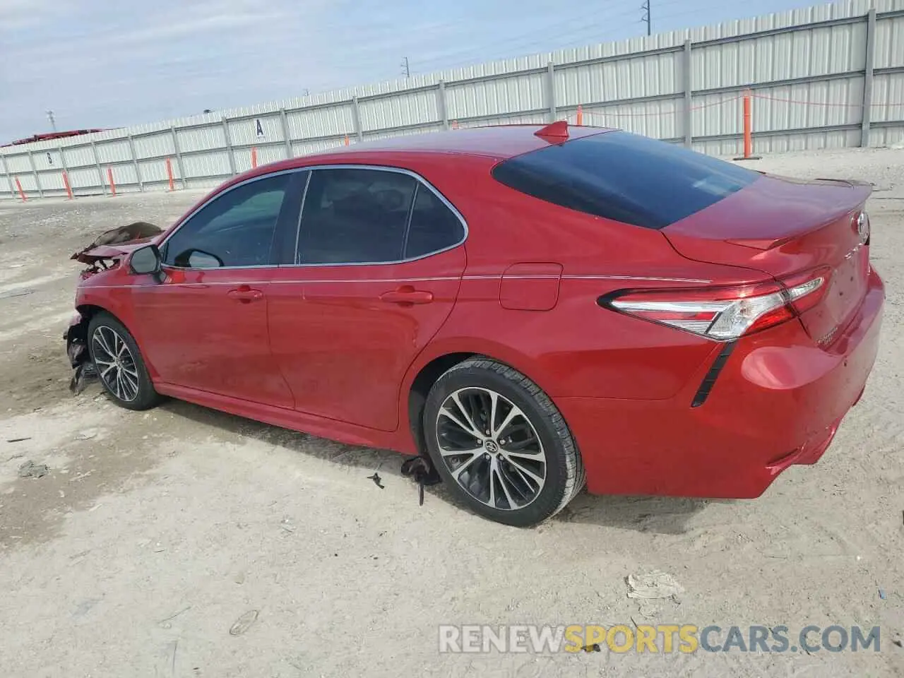 2 Photograph of a damaged car 4T1G11AK0LU396425 TOYOTA CAMRY 2020