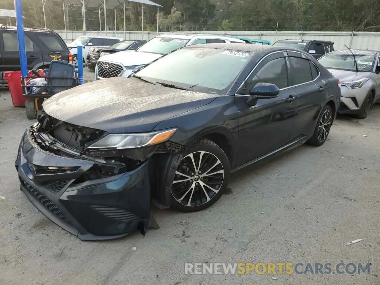 1 Photograph of a damaged car 4T1G11AK0LU505014 TOYOTA CAMRY 2020