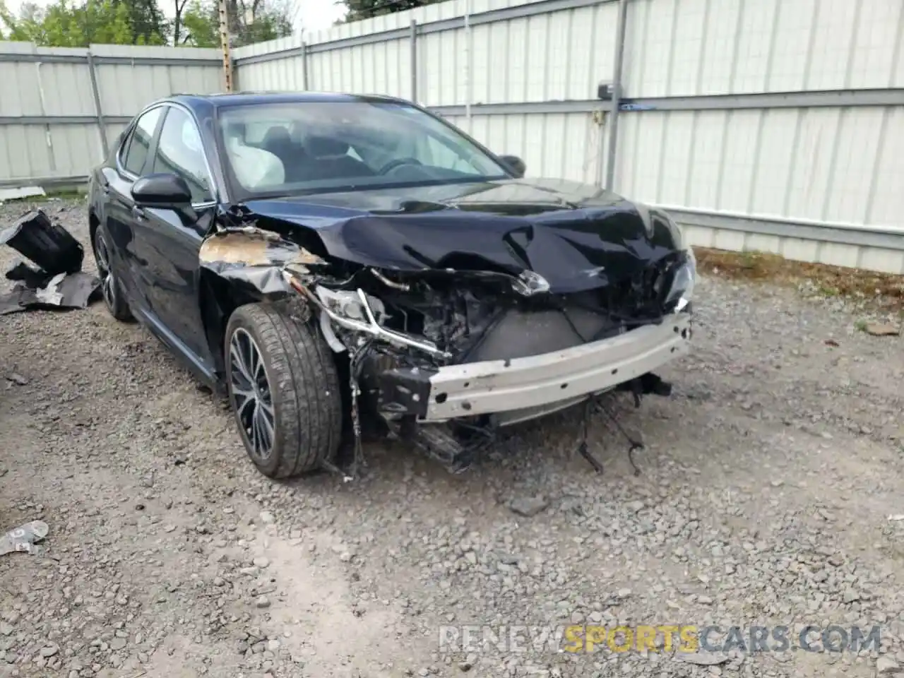 9 Photograph of a damaged car 4T1G11AK0LU505577 TOYOTA CAMRY 2020