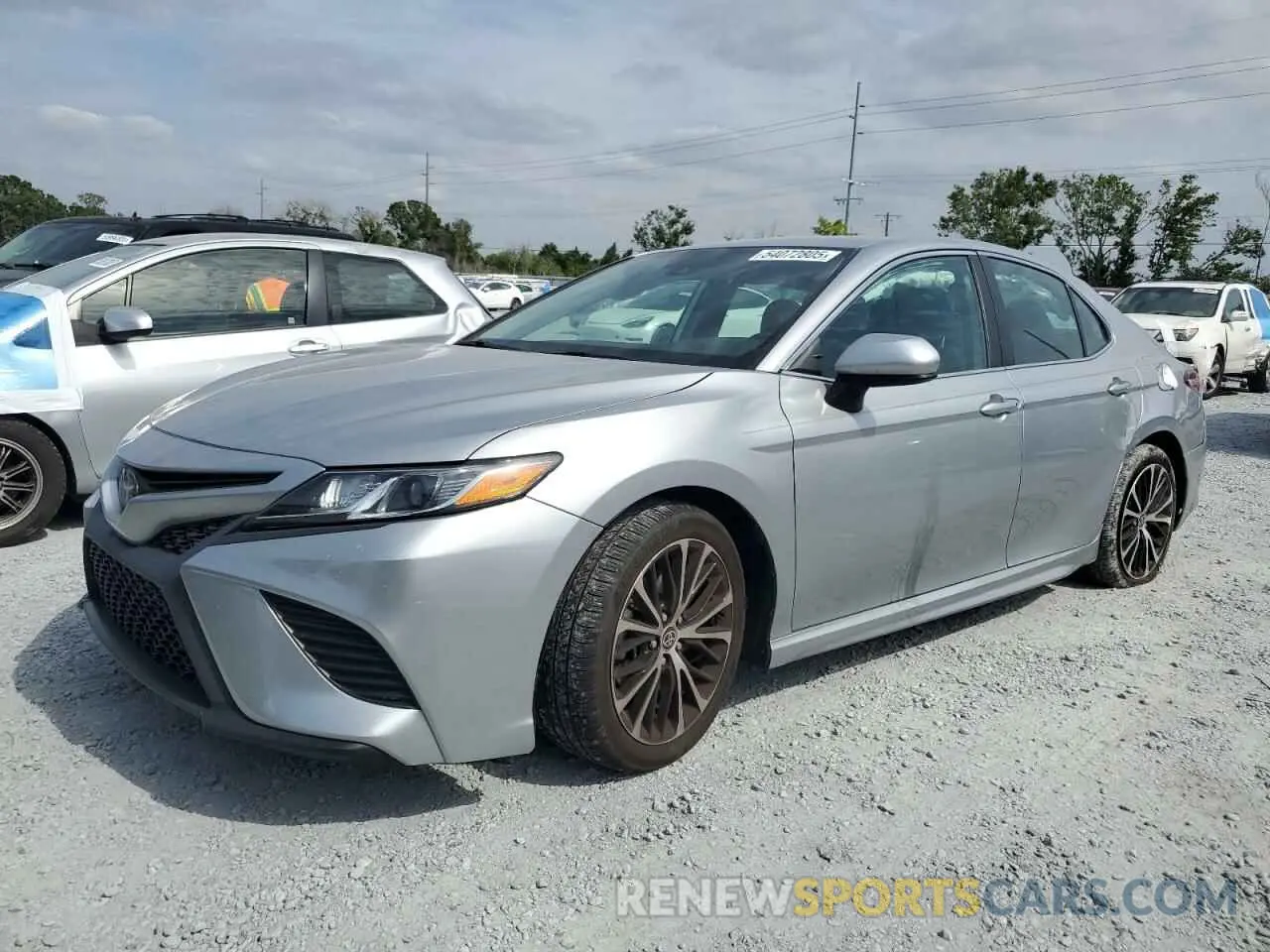 1 Photograph of a damaged car 4T1G11AK0LU510410 TOYOTA CAMRY 2020