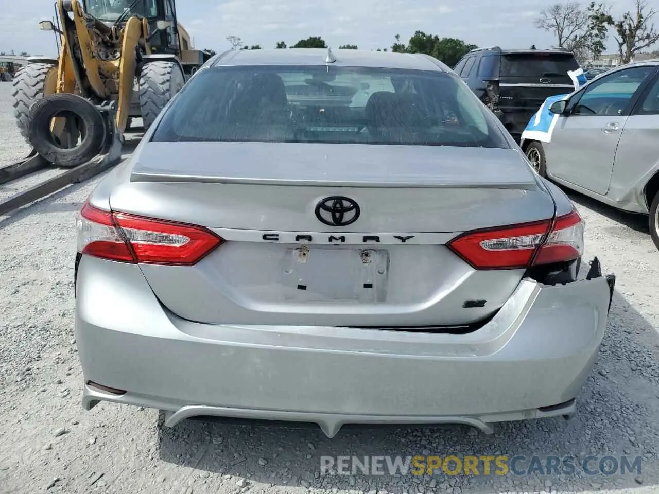 6 Photograph of a damaged car 4T1G11AK0LU510410 TOYOTA CAMRY 2020