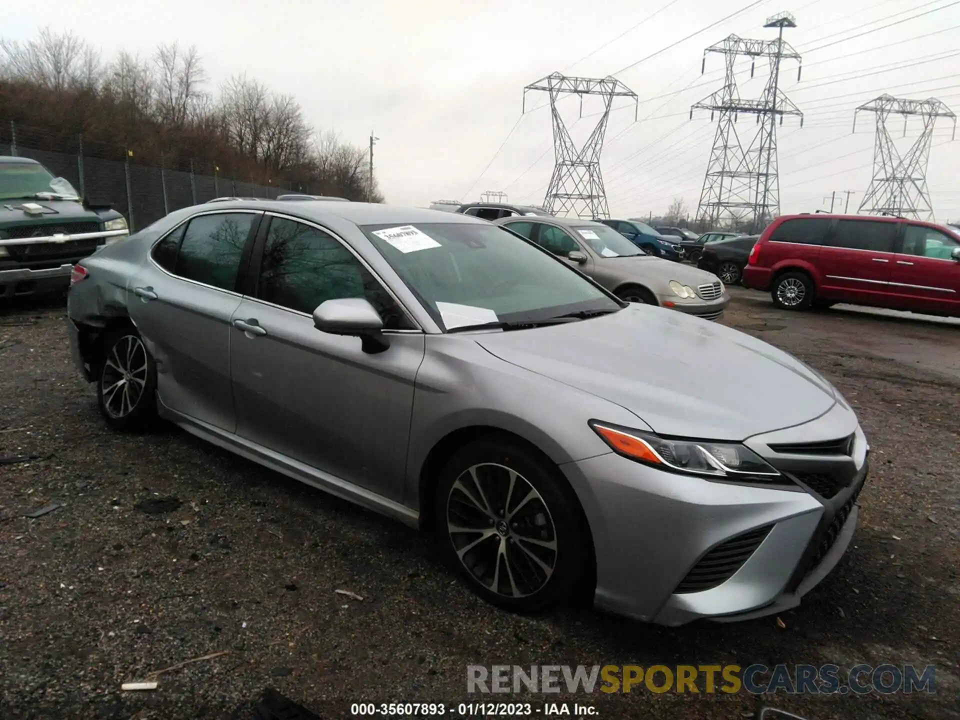 1 Photograph of a damaged car 4T1G11AK0LU867943 TOYOTA CAMRY 2020