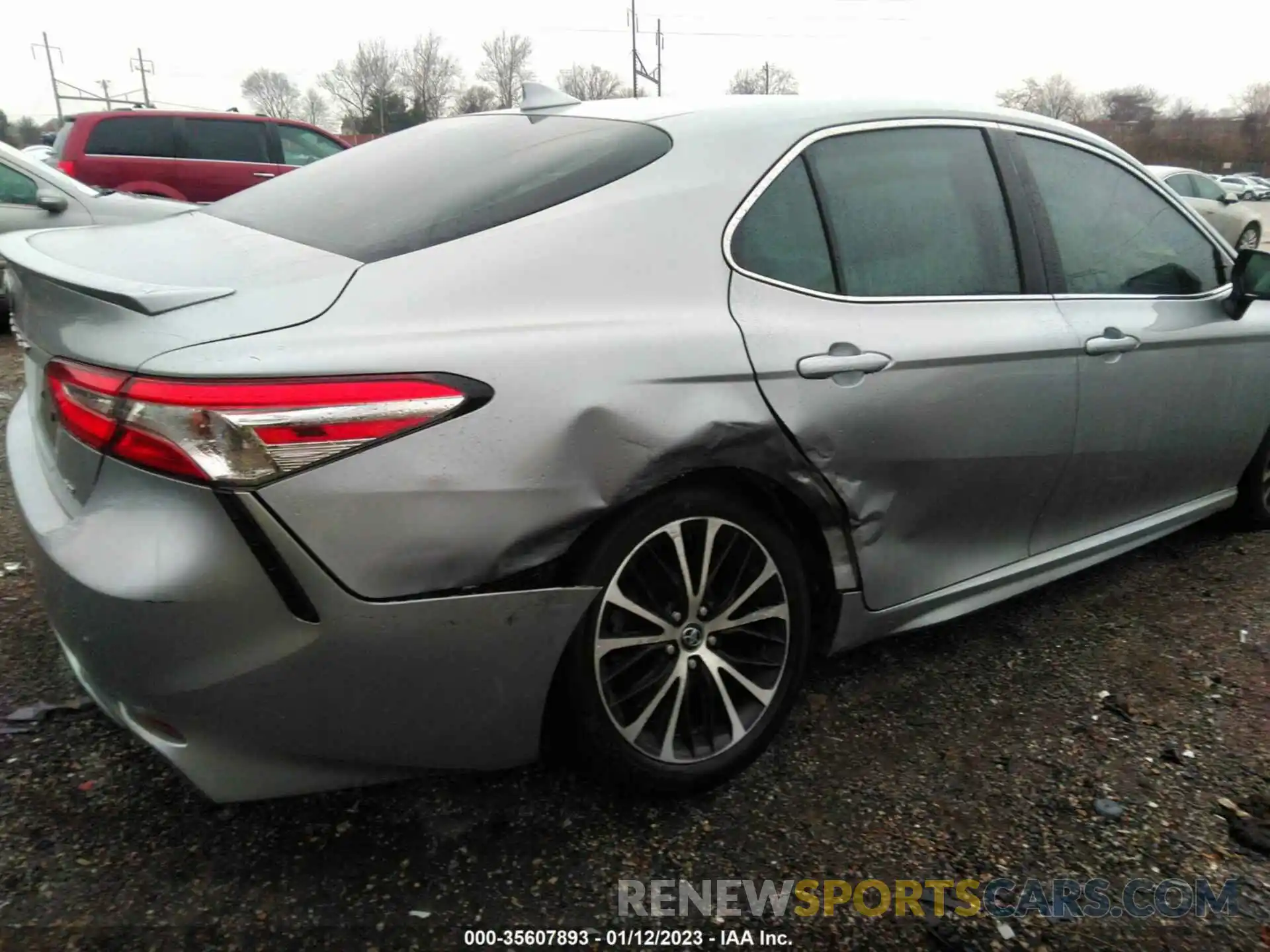 6 Photograph of a damaged car 4T1G11AK0LU867943 TOYOTA CAMRY 2020