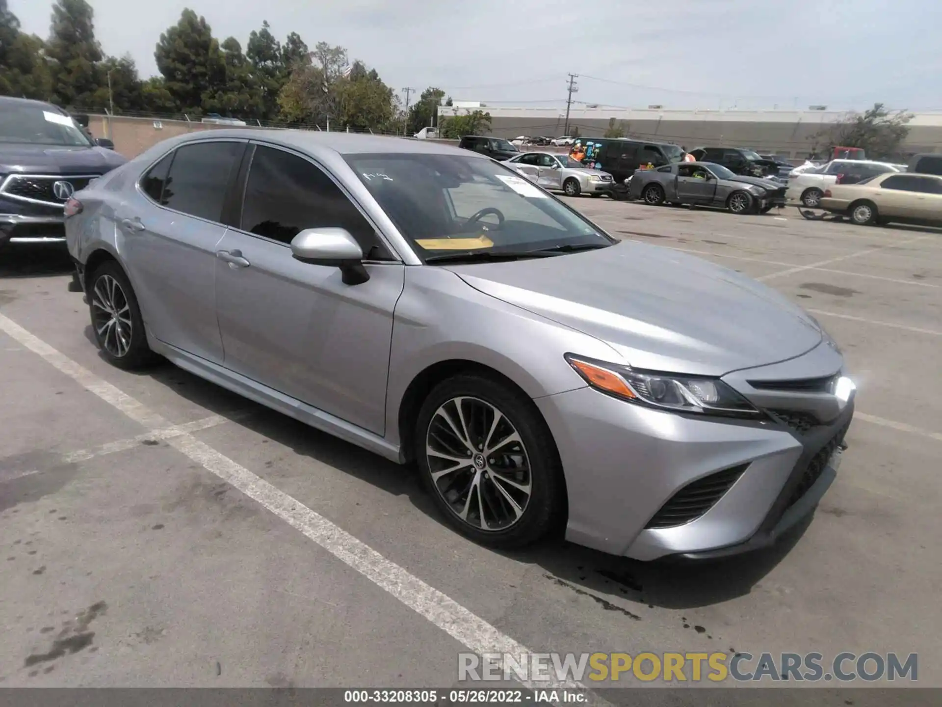 1 Photograph of a damaged car 4T1G11AK0LU886010 TOYOTA CAMRY 2020