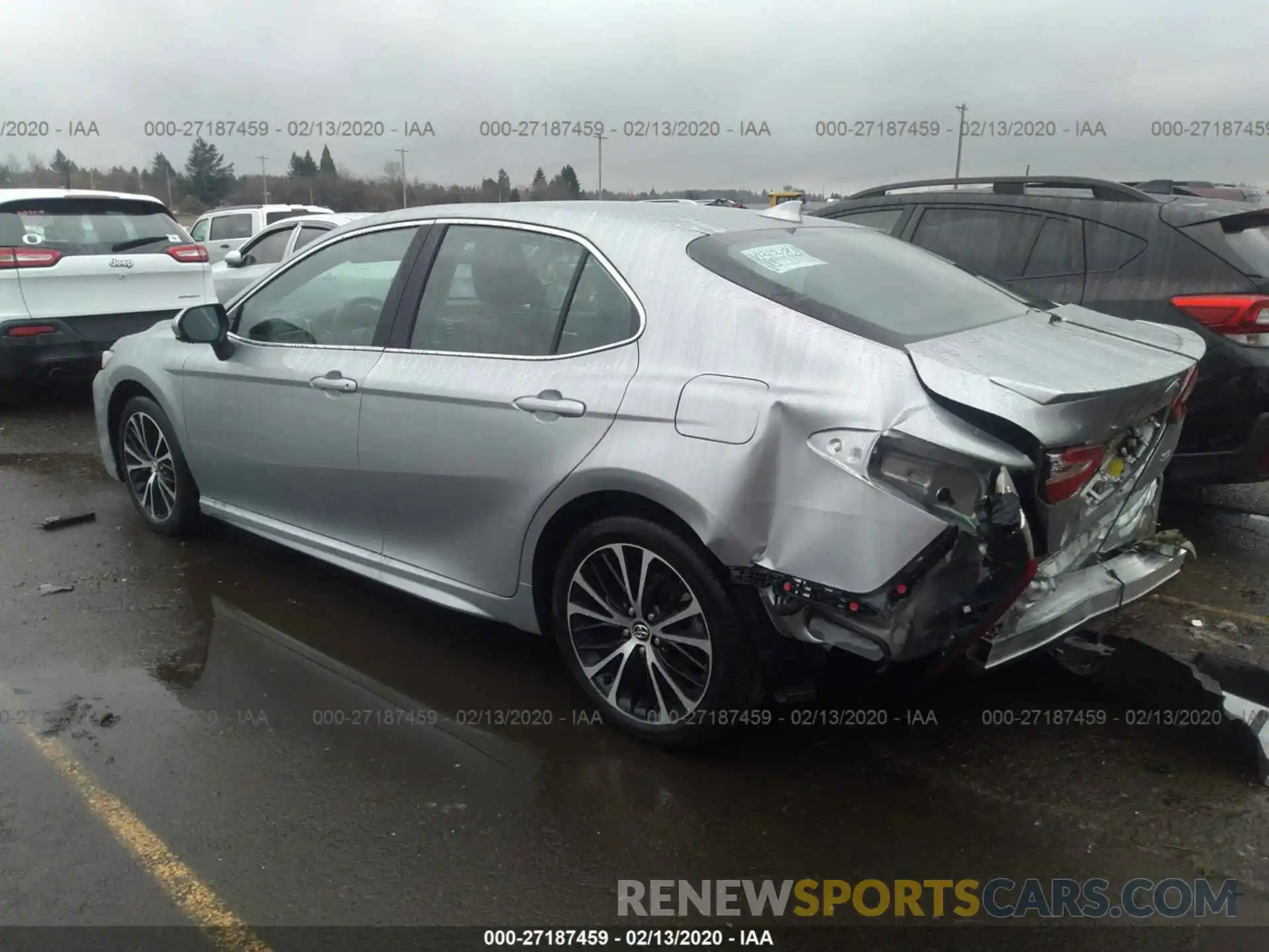 3 Photograph of a damaged car 4T1G11AK0LU898108 TOYOTA CAMRY 2020