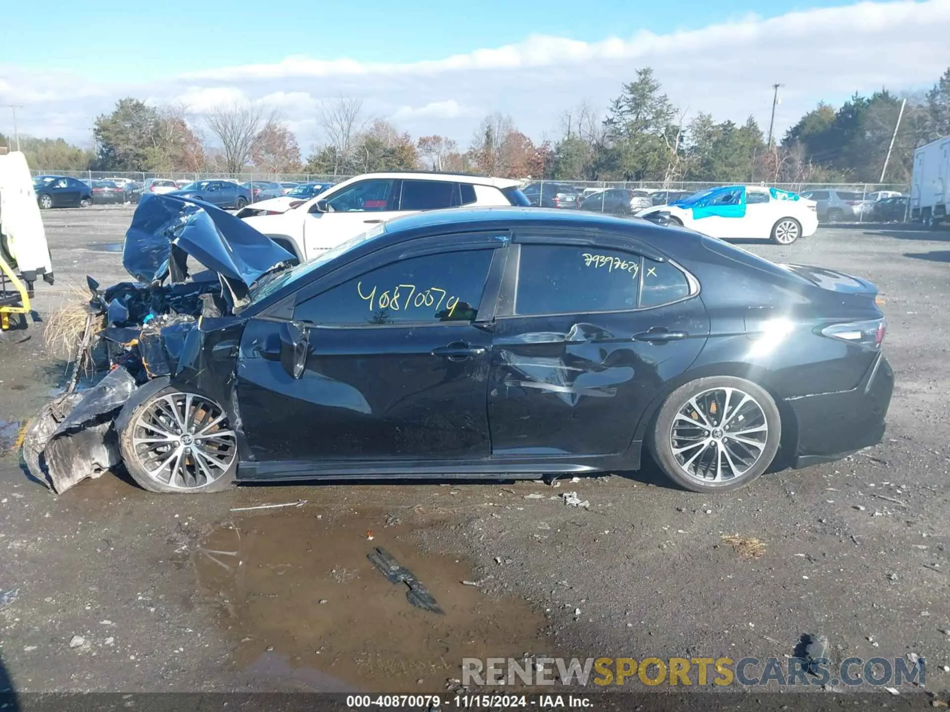 14 Photograph of a damaged car 4T1G11AK0LU900648 TOYOTA CAMRY 2020