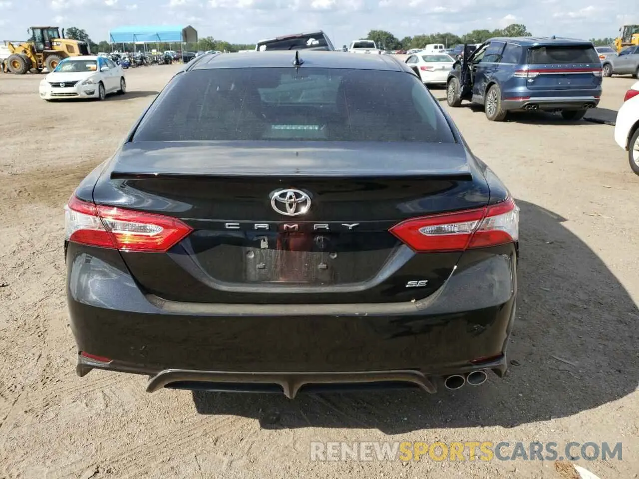 6 Photograph of a damaged car 4T1G11AK0LU905137 TOYOTA CAMRY 2020