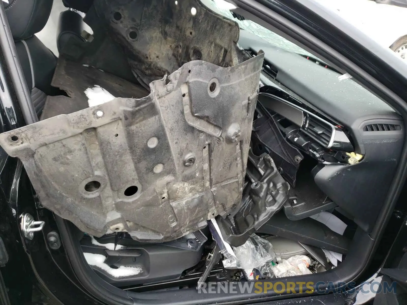 5 Photograph of a damaged car 4T1G11AK0LU915859 TOYOTA CAMRY 2020